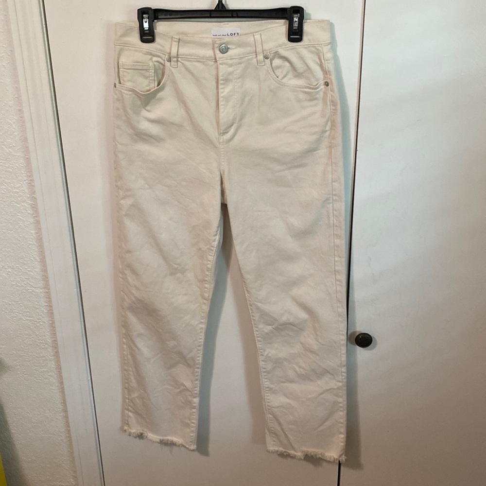 LOFT cream straight crop ankle jeans size 8